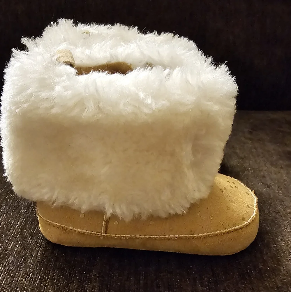 Rising Star Furry Baby Boots - 3 to 6 Mos.